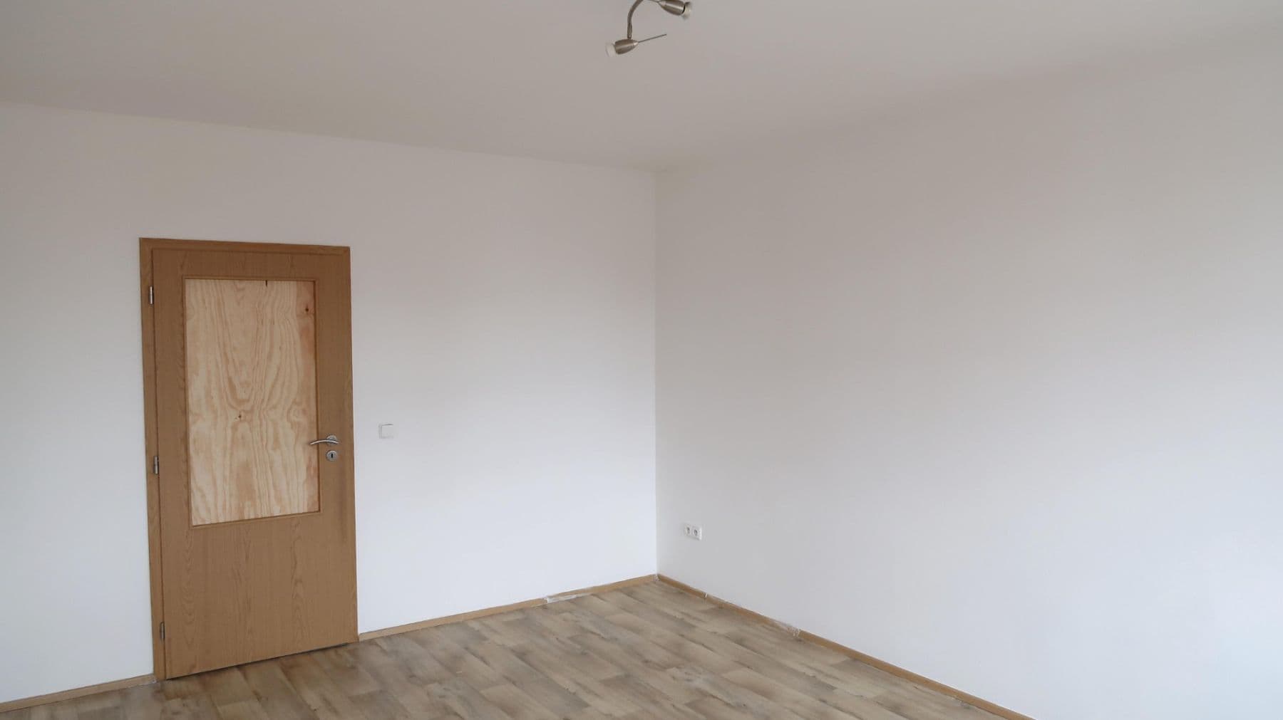 Pronájem bytu 1+1 35 m², Jeronýmova, Brno, Jihomoravský kraj Pronájem bytu 1+1 35 m², Jeronýmova, Brno, Jihomoravský kraj