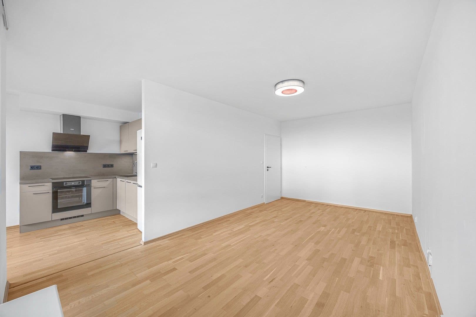 Pronájem bytu 3+1 72 m², Šiškova, Praha, Praha Pronájem bytu 3+1 72 m², Šiškova, Praha, Praha