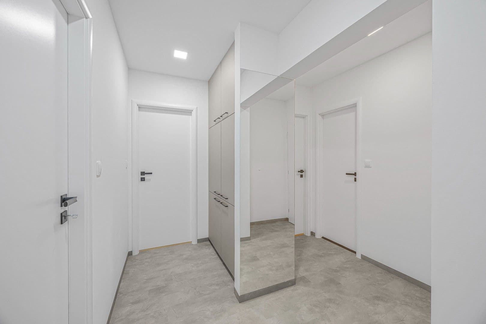 Pronájem bytu 3+1 72 m², Šiškova, Praha, Praha Pronájem bytu 3+1 72 m², Šiškova, Praha, Praha