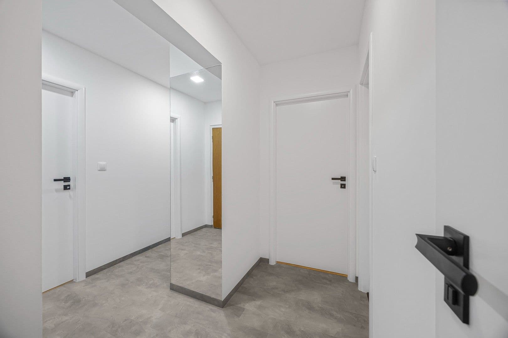Pronájem bytu 3+1 72 m², Šiškova, Praha, Praha Pronájem bytu 3+1 72 m², Šiškova, Praha, Praha
