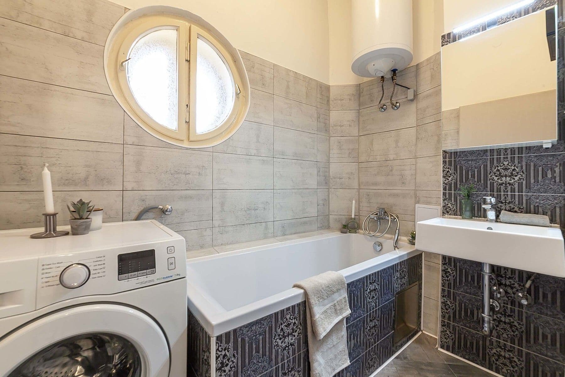 Prodej bytu 2+kk 55 m², Jateční, Praha, Praha Prodej bytu 2+kk 55 m², Jateční, Praha, Praha