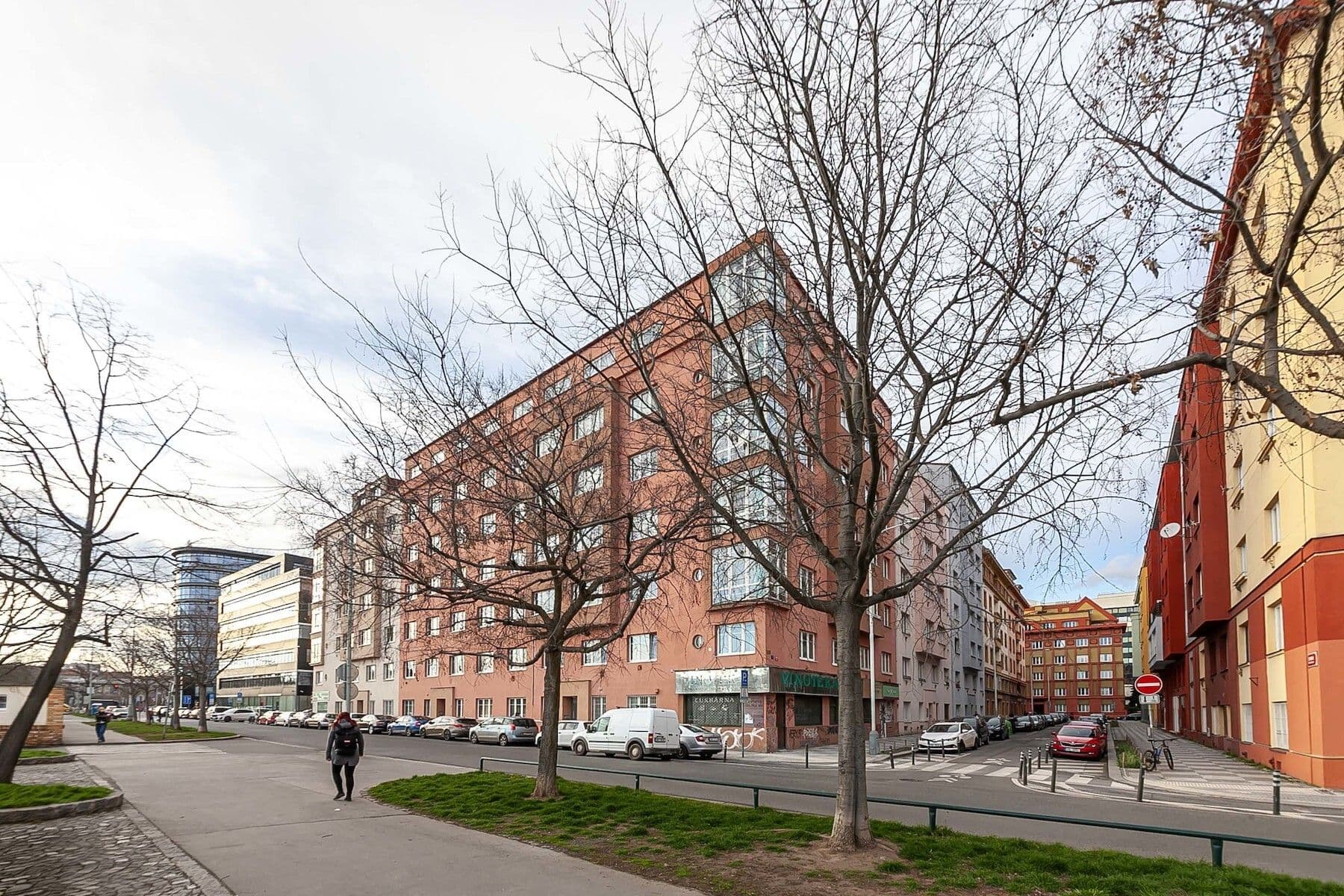 Prodej bytu 2+kk 55 m², Jateční, Praha, Praha Prodej bytu 2+kk 55 m², Jateční, Praha, Praha