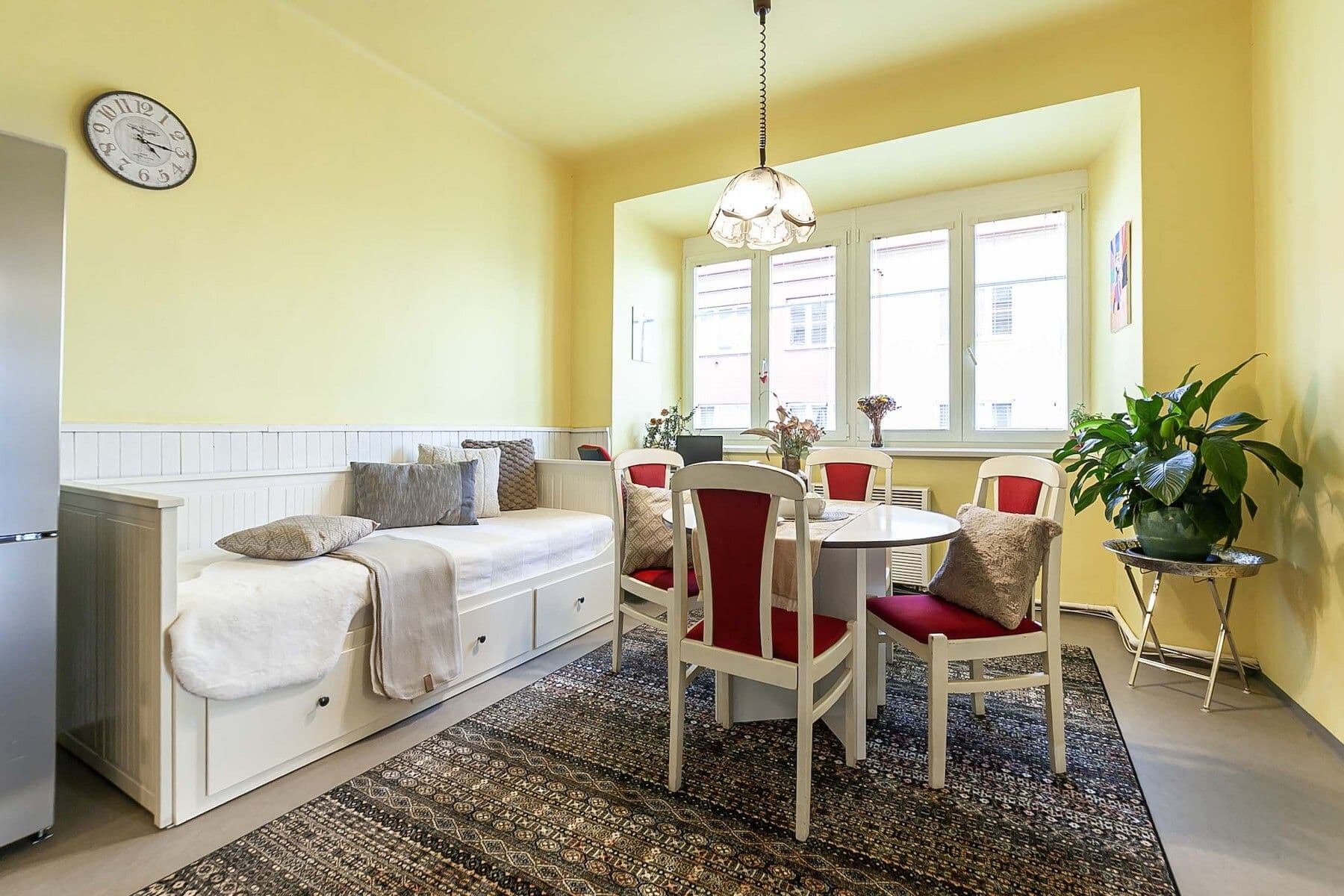Prodej bytu 2+kk 55 m², Jateční, Praha, Praha Prodej bytu 2+kk 55 m², Jateční, Praha, Praha
