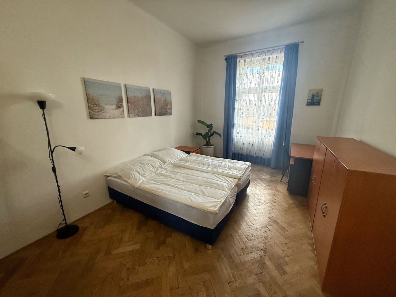 Pronájem bytu 3+1 103 m², Pod Karlovem, Praha, Praha Pronájem bytu 3+1 103 m², Pod Karlovem, Praha, Praha