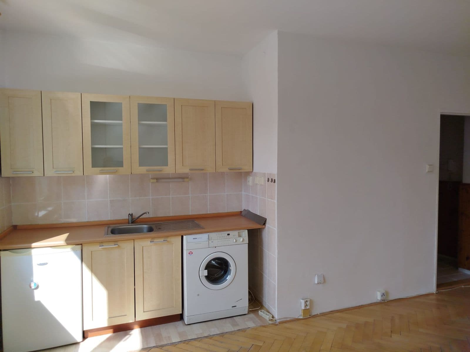 Pronájem bytu 1+kk 26 m², Slezská, Frýdek-Místek, Moravskoslezský kraj Pronájem bytu 1+kk 26 m², Slezská, Frýdek-Místek, Moravskoslezský kraj