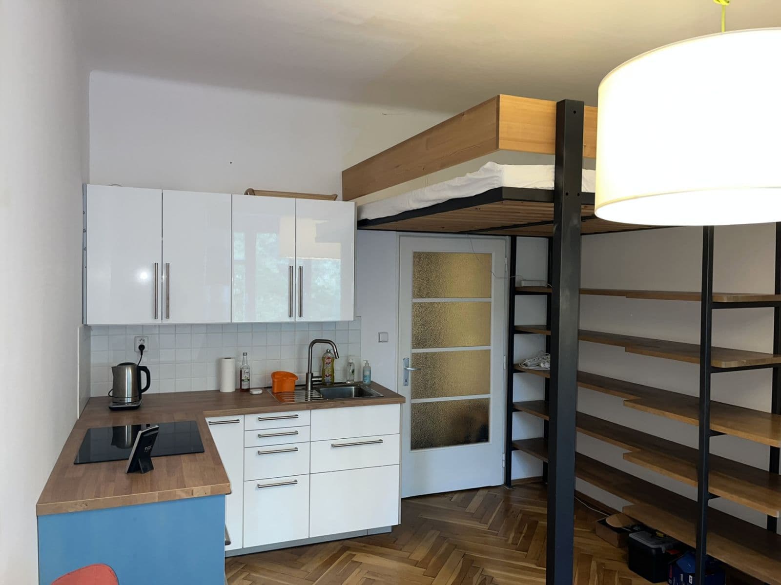Pronájem bytu 1+kk 27 m², Jakutská, Praha, Praha Pronájem bytu 1+kk 27 m², Jakutská, Praha, Praha