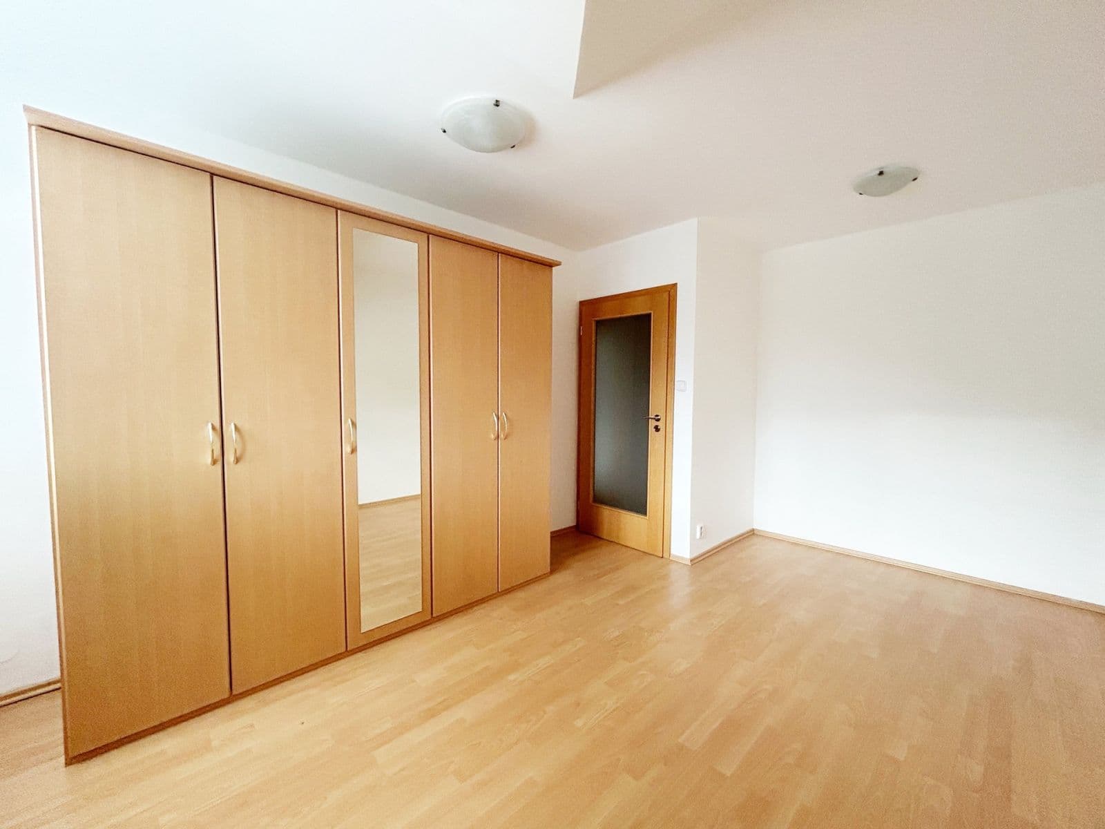 Pronájem domu 105 m², pozemek 80 m², Družstevní, Nehvizdy, Středočeský kraj Pronájem domu 105 m², pozemek 80 m², Družstevní, Nehvizdy, Středočeský kraj