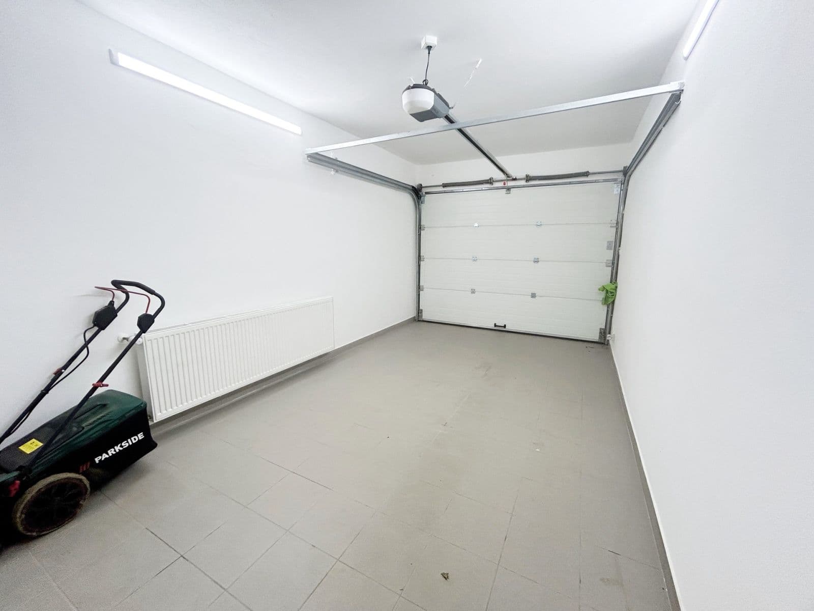 Pronájem domu 105 m², pozemek 80 m², Družstevní, Nehvizdy, Středočeský kraj Pronájem domu 105 m², pozemek 80 m², Družstevní, Nehvizdy, Středočeský kraj