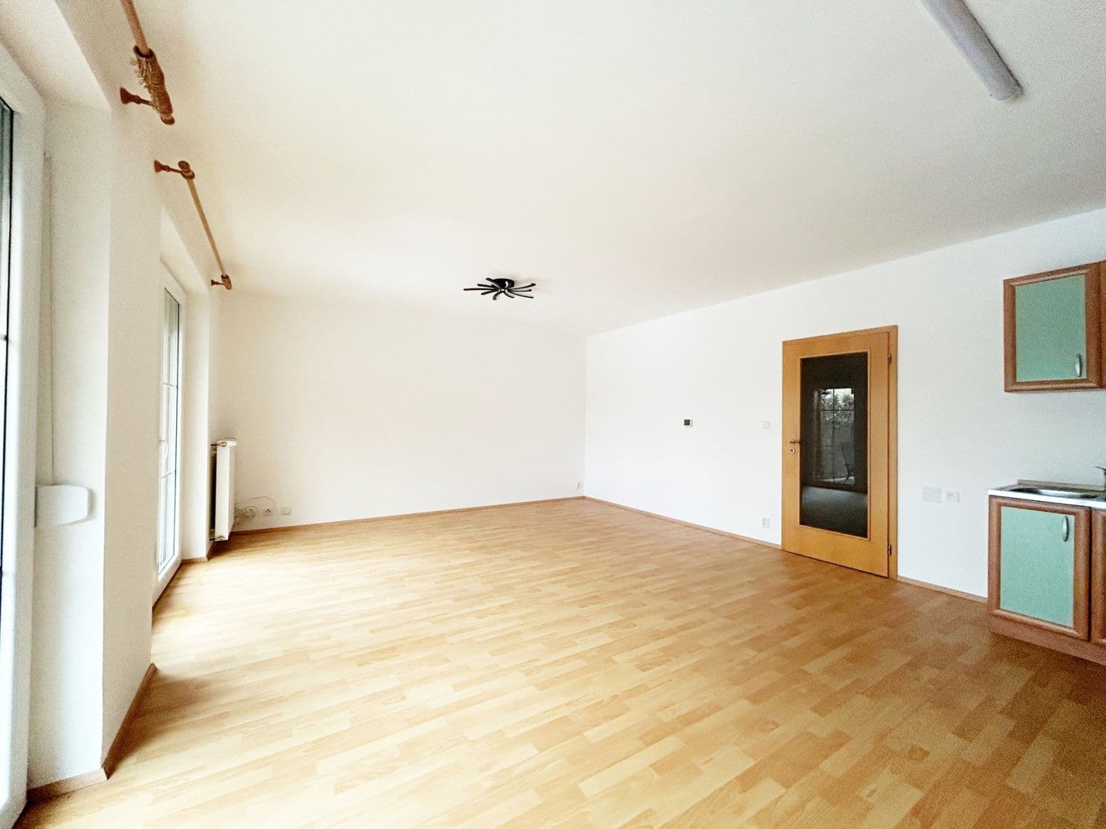 Pronájem domu 105 m², pozemek 80 m², Družstevní, Nehvizdy, Středočeský kraj Pronájem domu 105 m², pozemek 80 m², Družstevní, Nehvizdy, Středočeský kraj