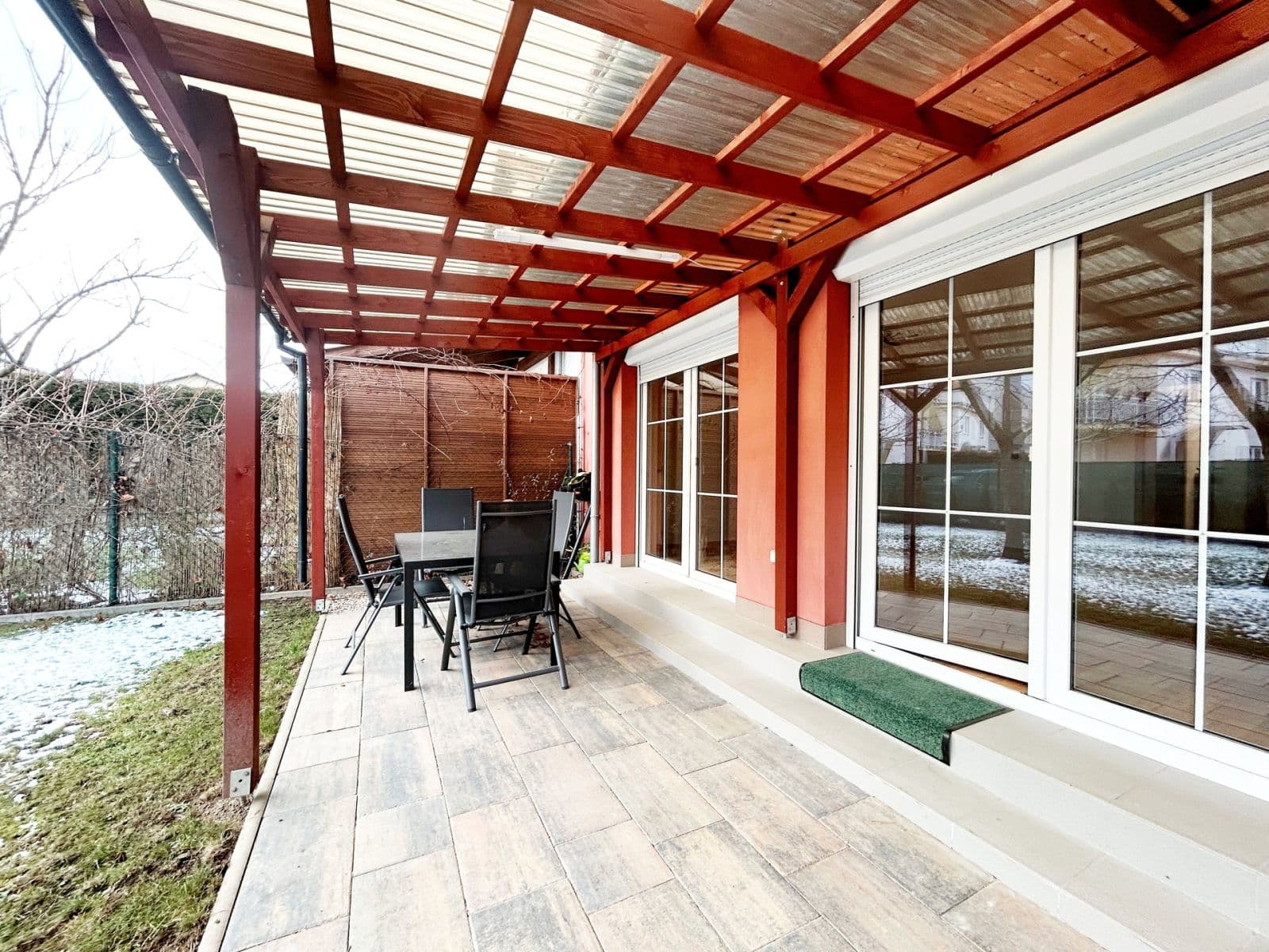 Pronájem domu 105 m², pozemek 80 m², Družstevní, Nehvizdy, Středočeský kraj Pronájem domu 105 m², pozemek 80 m², Družstevní, Nehvizdy, Středočeský kraj