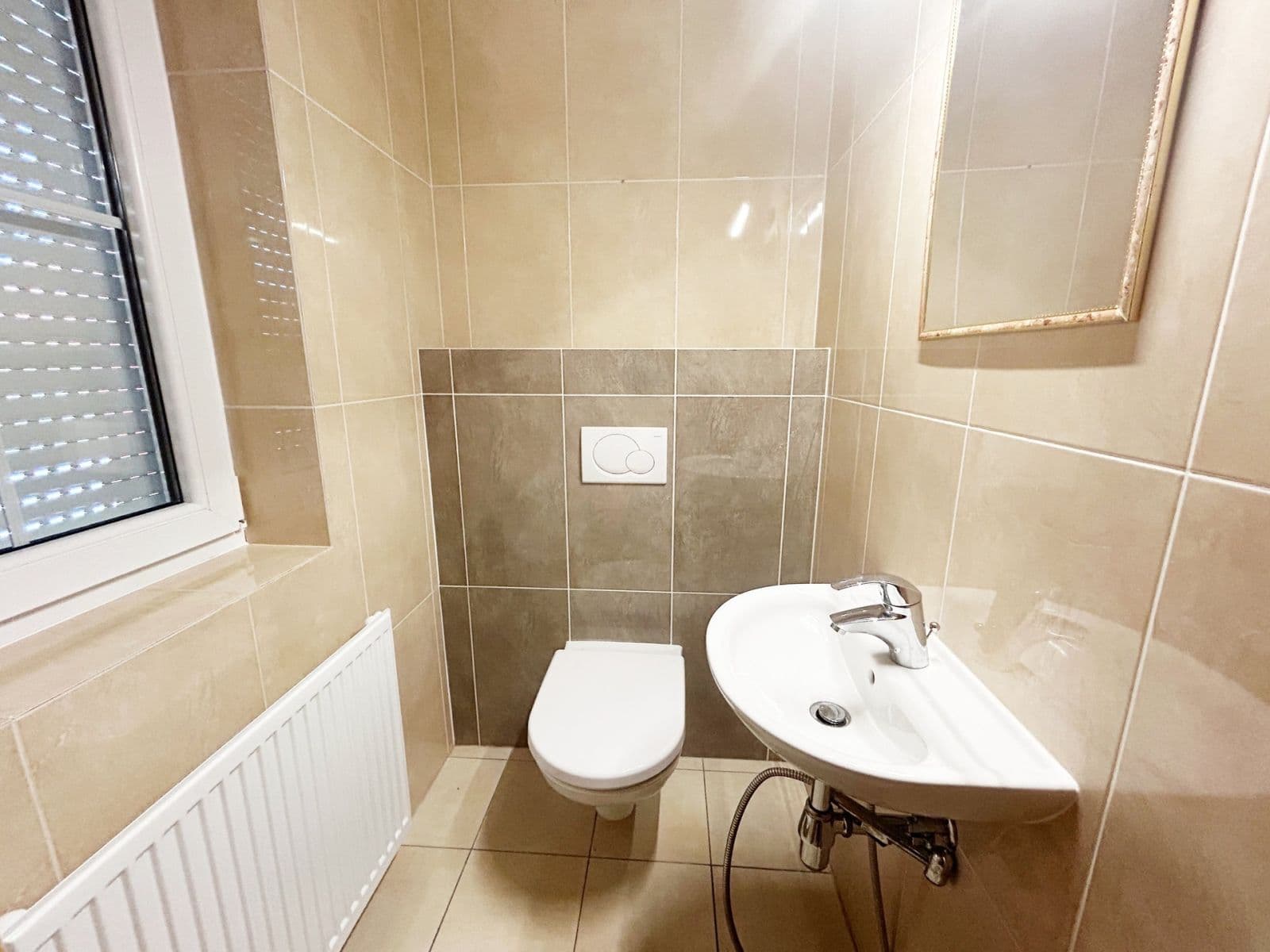 Pronájem domu 105 m², pozemek 80 m², Družstevní, Nehvizdy, Středočeský kraj Pronájem domu 105 m², pozemek 80 m², Družstevní, Nehvizdy, Středočeský kraj