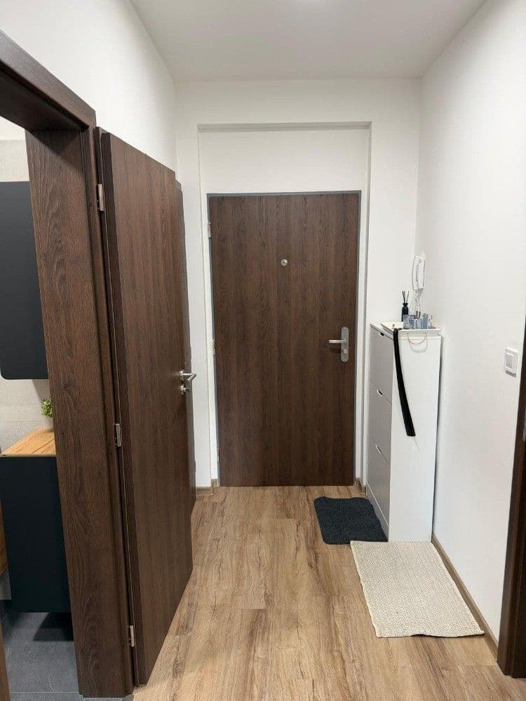 Pronájem bytu 2+kk 53 m², Topolová, Olomouc, Olomoucký kraj Pronájem bytu 2+kk 53 m², Topolová, Olomouc, Olomoucký kraj