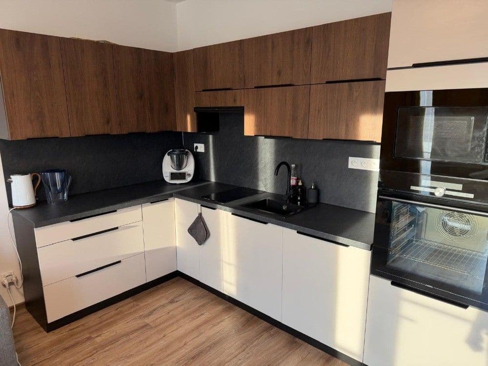 Pronájem bytu 2+kk 53 m², Topolová, Olomouc, Olomoucký kraj Pronájem bytu 2+kk 53 m², Topolová, Olomouc, Olomoucký kraj