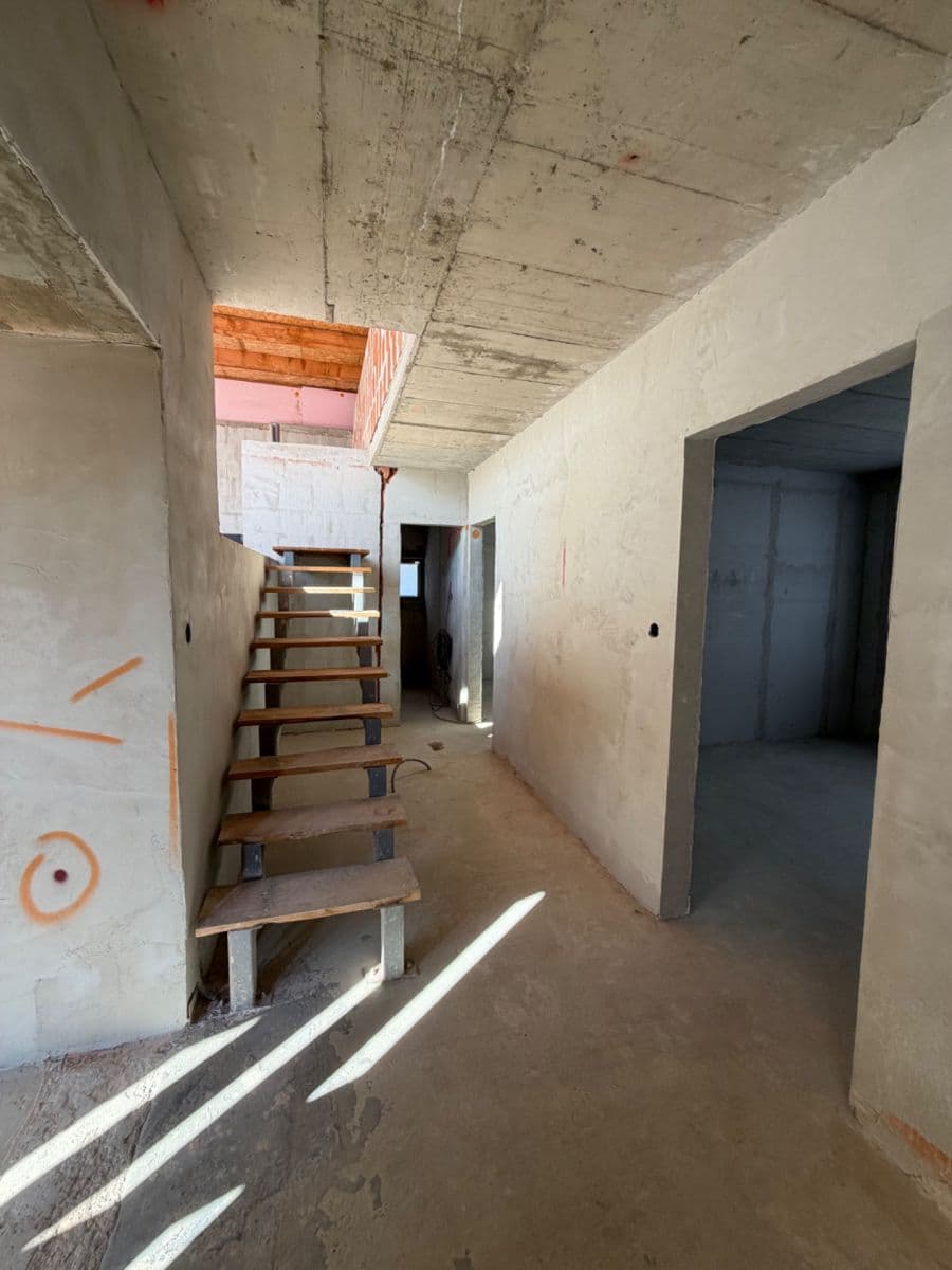 Prodej domu 257 m², pozemek 416 m², Námestovo, Žilinský kraj Prodej domu 257 m², pozemek 416 m², Námestovo, Žilinský kraj