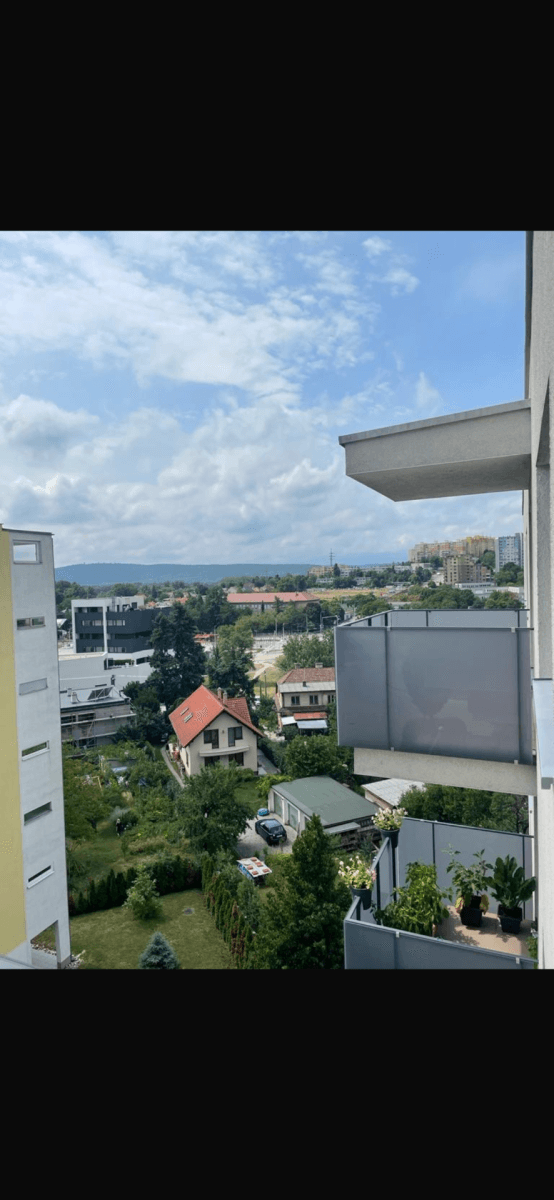 Pronájem bytu 1+kk 38 m², Staré Grunty, Karlova Ves, Bratislavský kraj Pronájem bytu 1+kk 38 m², Staré Grunty, Karlova Ves, Bratislavský kraj