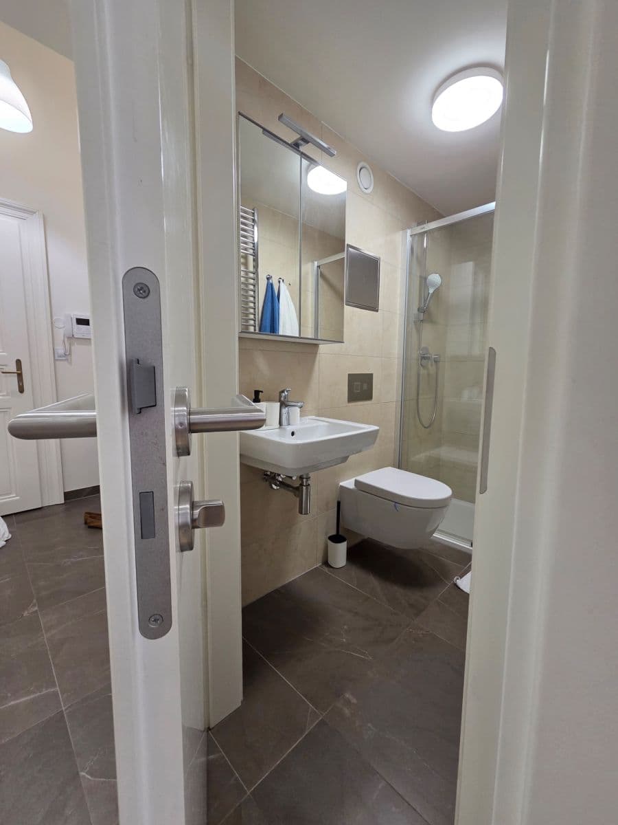 Prodej bytu 1+kk 28 m², Legerova, Praha, Praha Prodej bytu 1+kk 28 m², Legerova, Praha, Praha