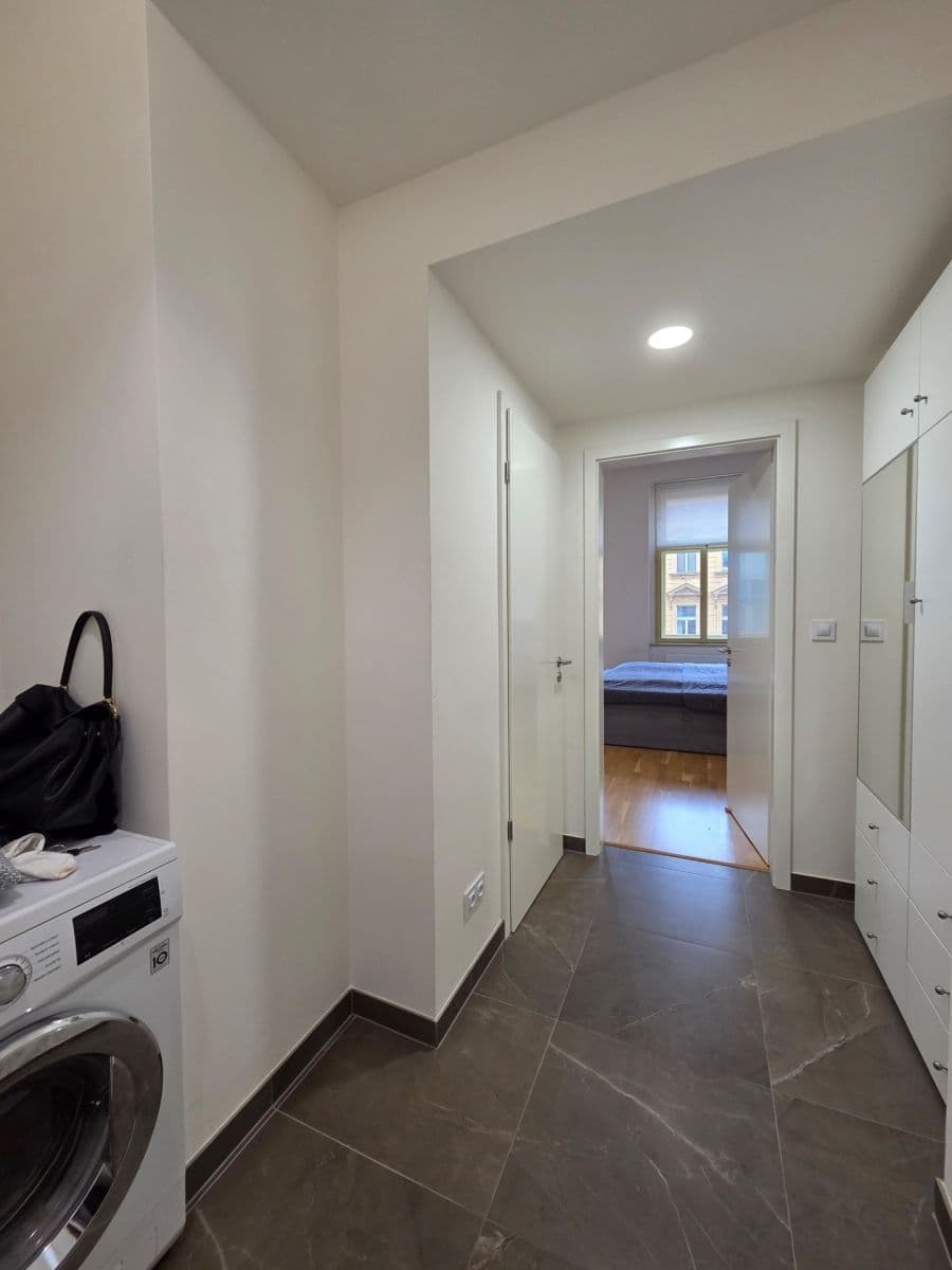 Prodej bytu 1+kk 28 m², Legerova, Praha, Praha Prodej bytu 1+kk 28 m², Legerova, Praha, Praha