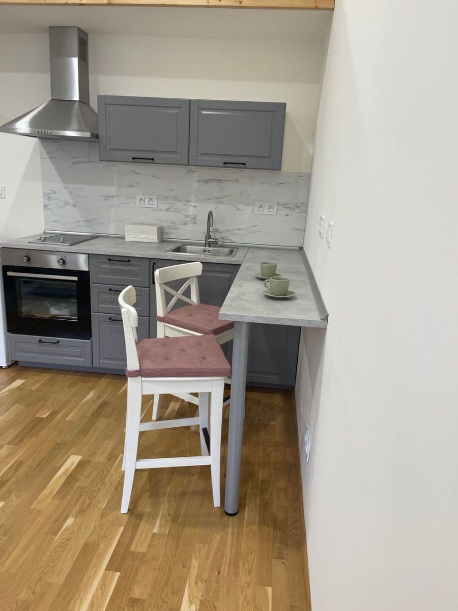 Prodej bytu 1+kk 28 m², Legerova, Praha, Praha Prodej bytu 1+kk 28 m², Legerova, Praha, Praha