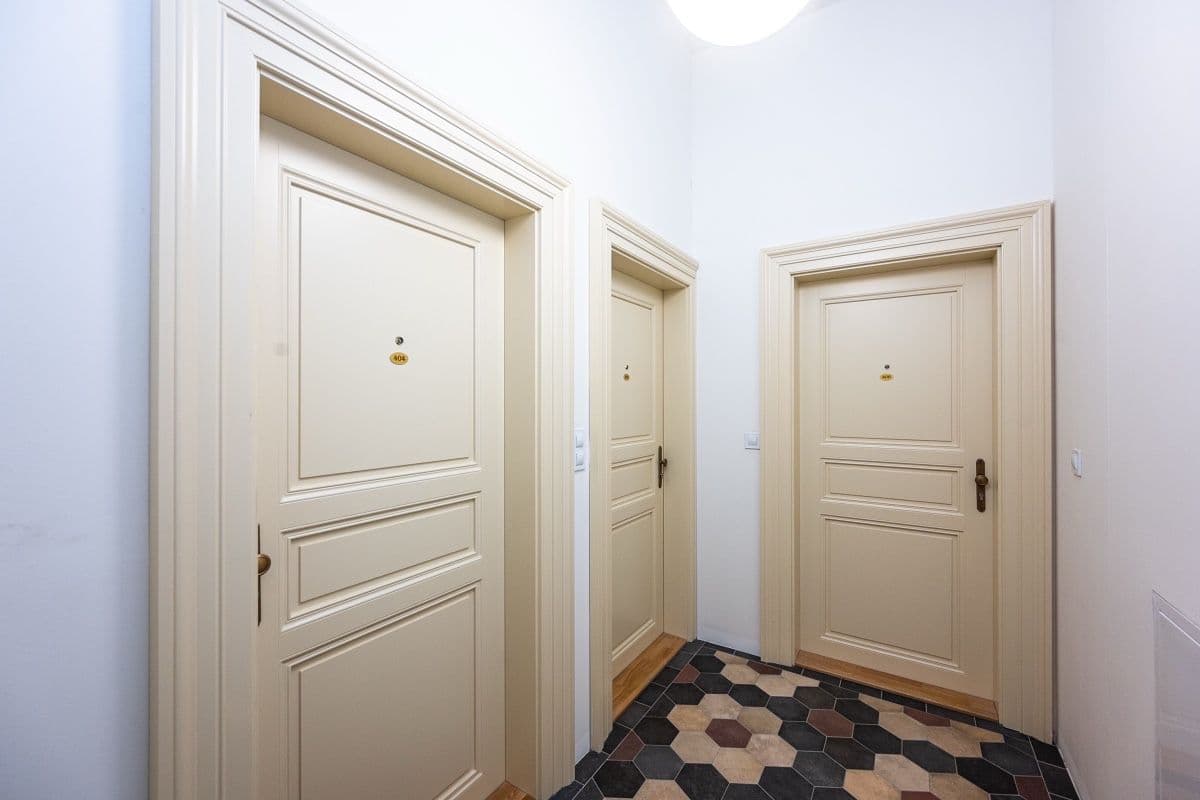 Prodej bytu 1+kk 28 m², Legerova, Praha, Praha Prodej bytu 1+kk 28 m², Legerova, Praha, Praha