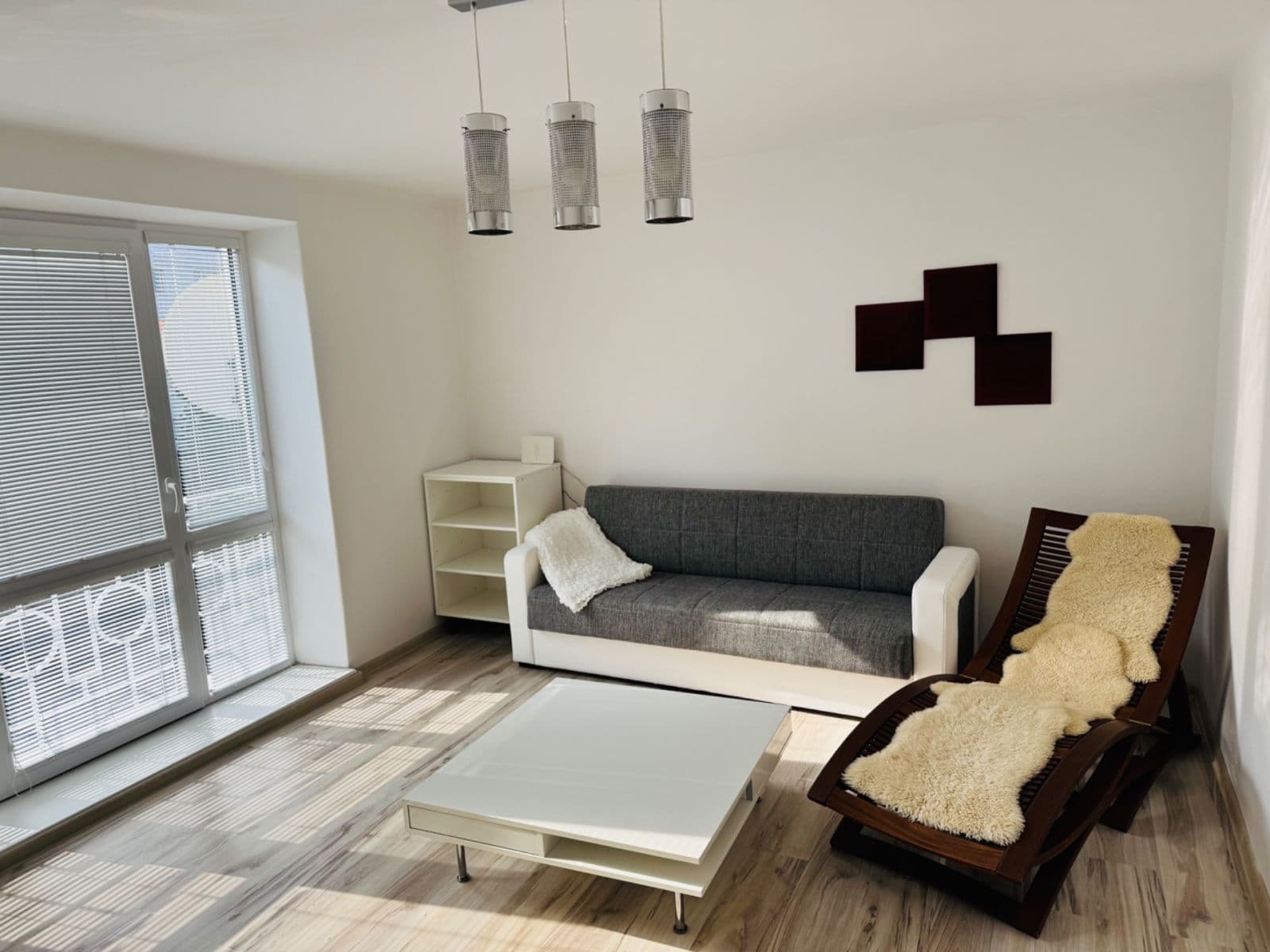 Pronájem bytu 2+1 55 m², Šoltésovej, Bratislava - mestská časť Staré Mesto, Bratislavský kraj Pronájem bytu 2+1 55 m², Šoltésovej, Bratislava - mestská časť Staré Mesto, Bratislavský kraj