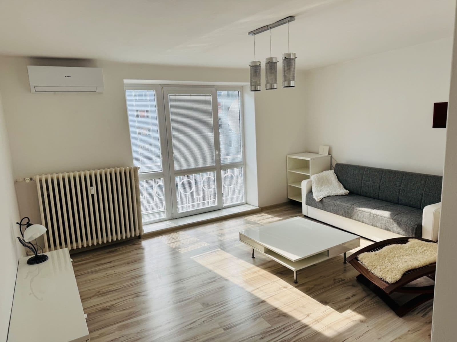 Pronájem bytu 2+1 55 m², Šoltésovej, Bratislava - mestská časť Staré Mesto, Bratislavský kraj Pronájem bytu 2+1 55 m², Šoltésovej, Bratislava - mestská časť Staré Mesto, Bratislavský kraj