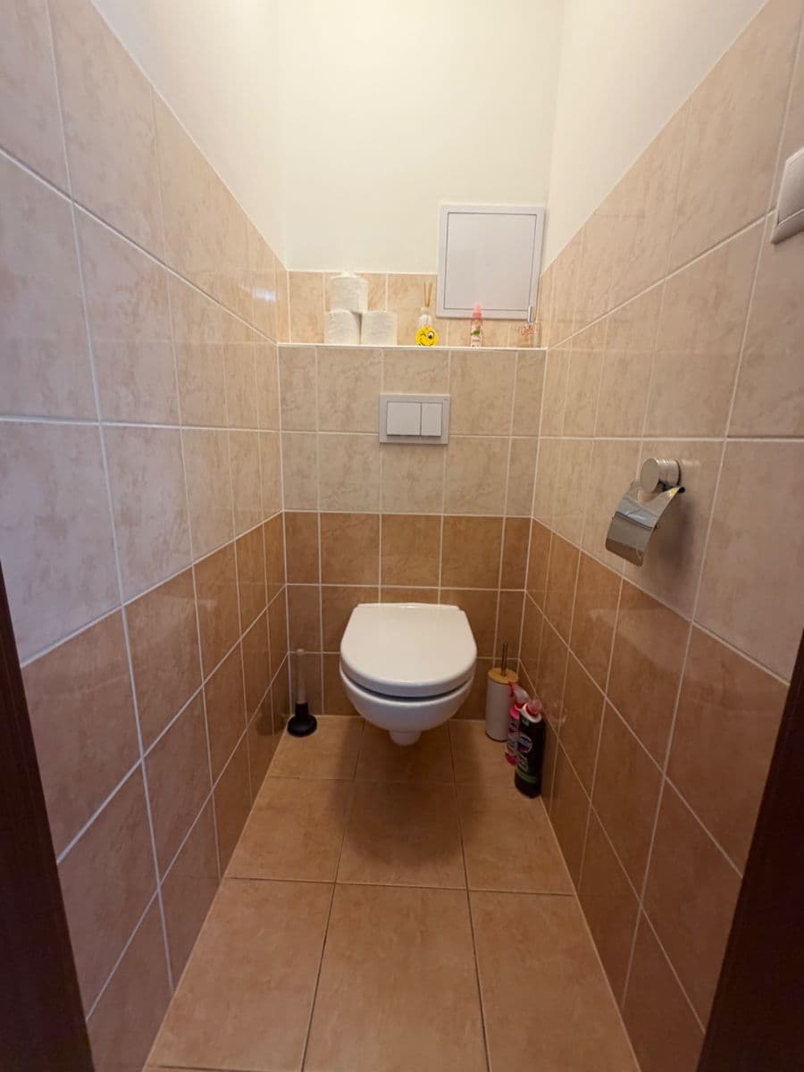 Prodej bytu 2+kk 48 m², V Honech, Klecany, Středočeský kraj Prodej bytu 2+kk 48 m², V Honech, Klecany, Středočeský kraj