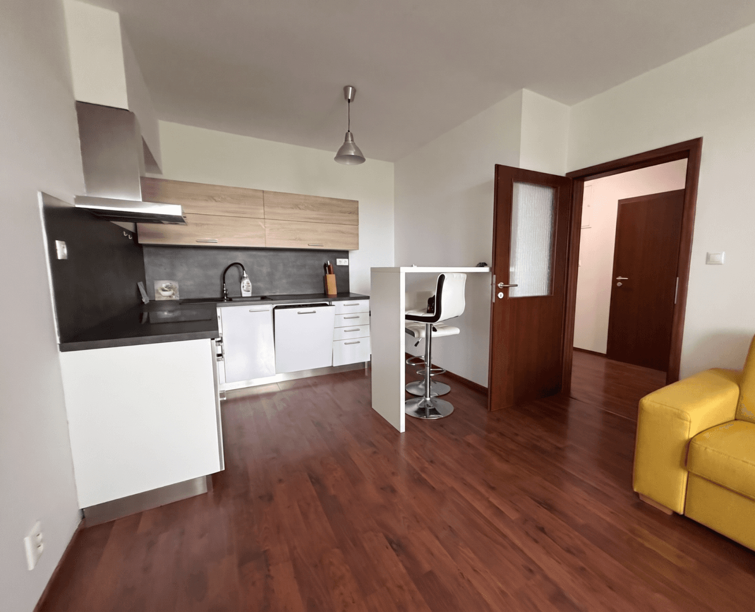 Prodej bytu 2+kk 48 m², V Honech, Klecany, Středočeský kraj Prodej bytu 2+kk 48 m², V Honech, Klecany, Středočeský kraj