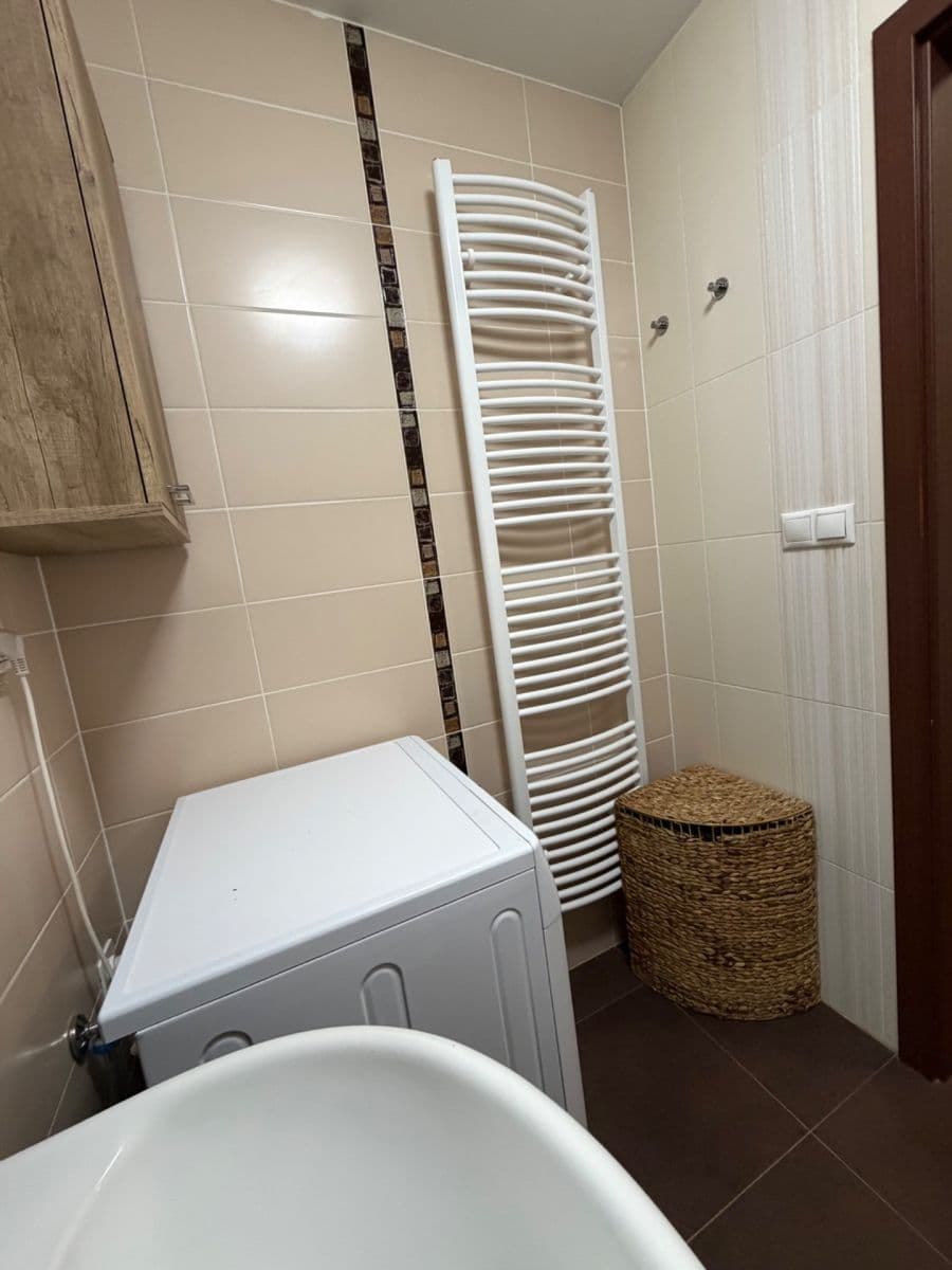 Prodej bytu 2+kk 48 m², V Honech, Klecany, Středočeský kraj Prodej bytu 2+kk 48 m², V Honech, Klecany, Středočeský kraj