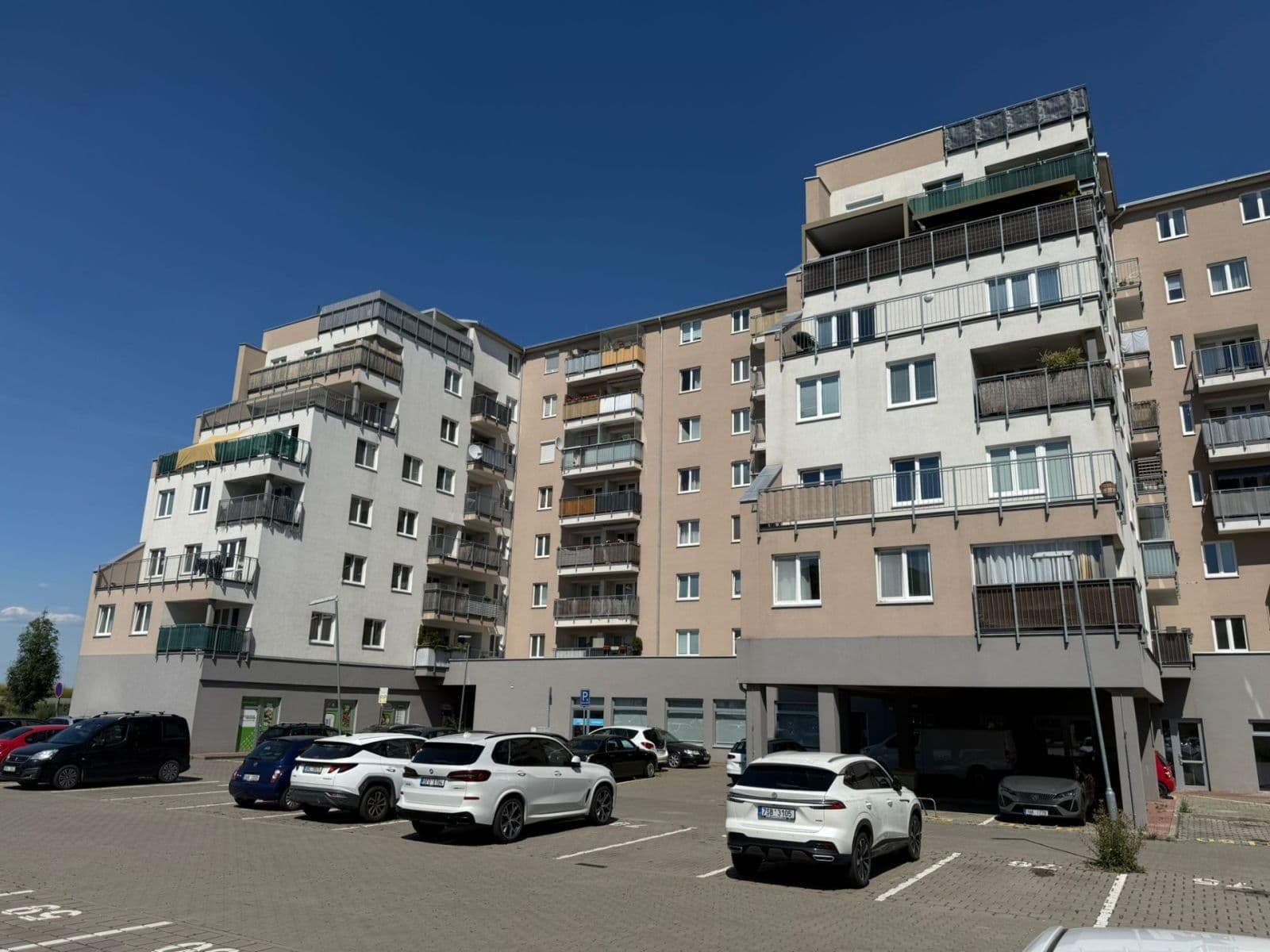 Prodej bytu 2+kk 48 m², V Honech, Klecany, Středočeský kraj Prodej bytu 2+kk 48 m², V Honech, Klecany, Středočeský kraj