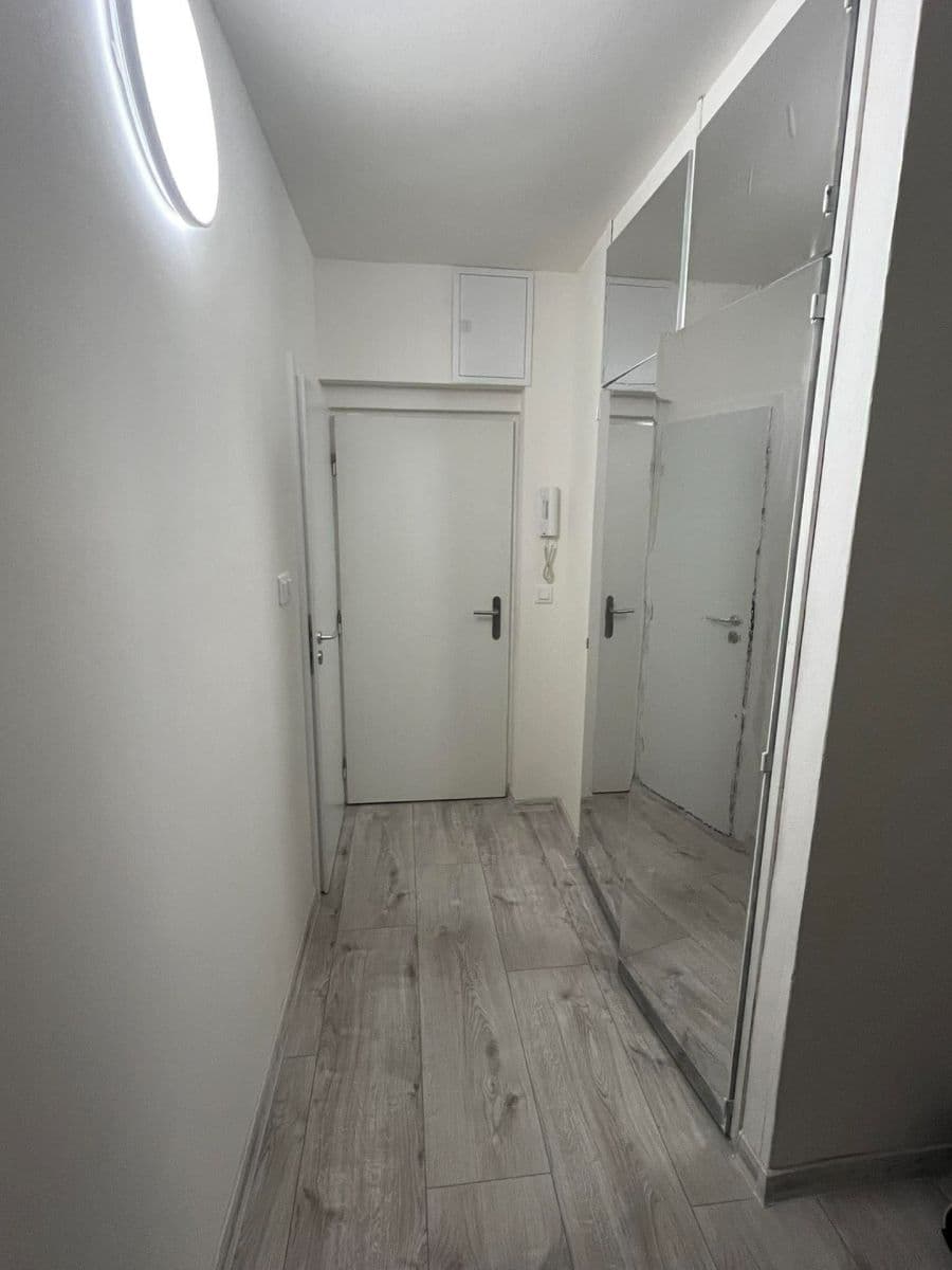 Pronájem bytu 3+1 73 m², Sadová, Adamov, Jihomoravský kraj Pronájem bytu 3+1 73 m², Sadová, Adamov, Jihomoravský kraj