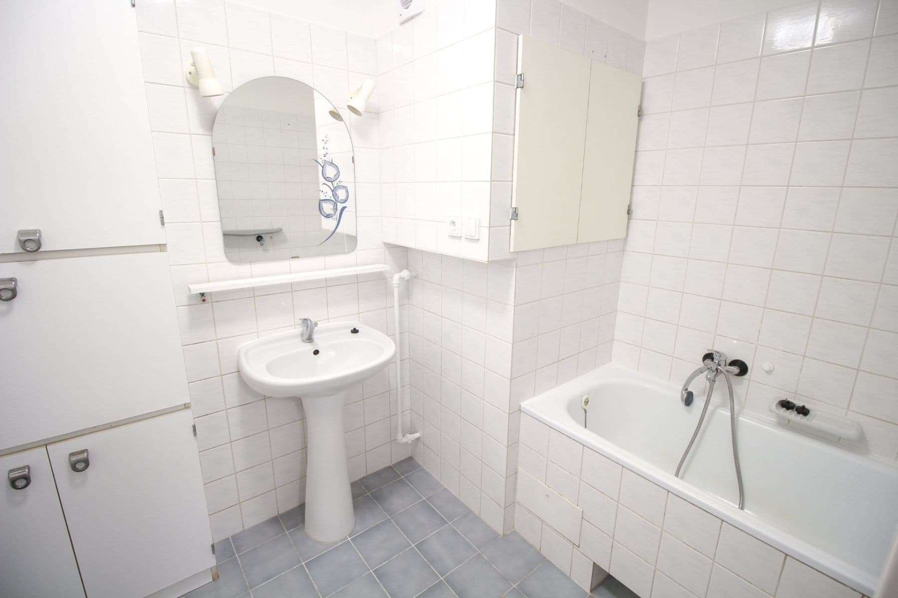Pronájem bytu 3+1 75 m², Vnoučkova, Benešov, Středočeský kraj Pronájem bytu 3+1 75 m², Vnoučkova, Benešov, Středočeský kraj