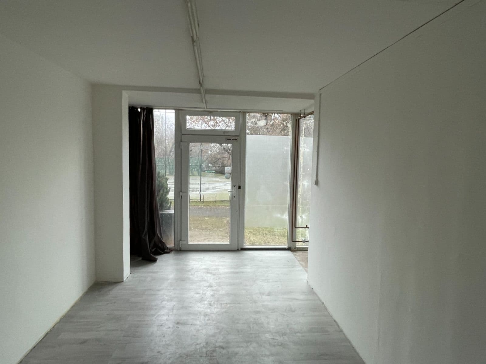 Pronájem nebytového prostoru 33 m², Konstantinova, Praha, Praha Pronájem nebytového prostoru 33 m², Konstantinova, Praha, Praha