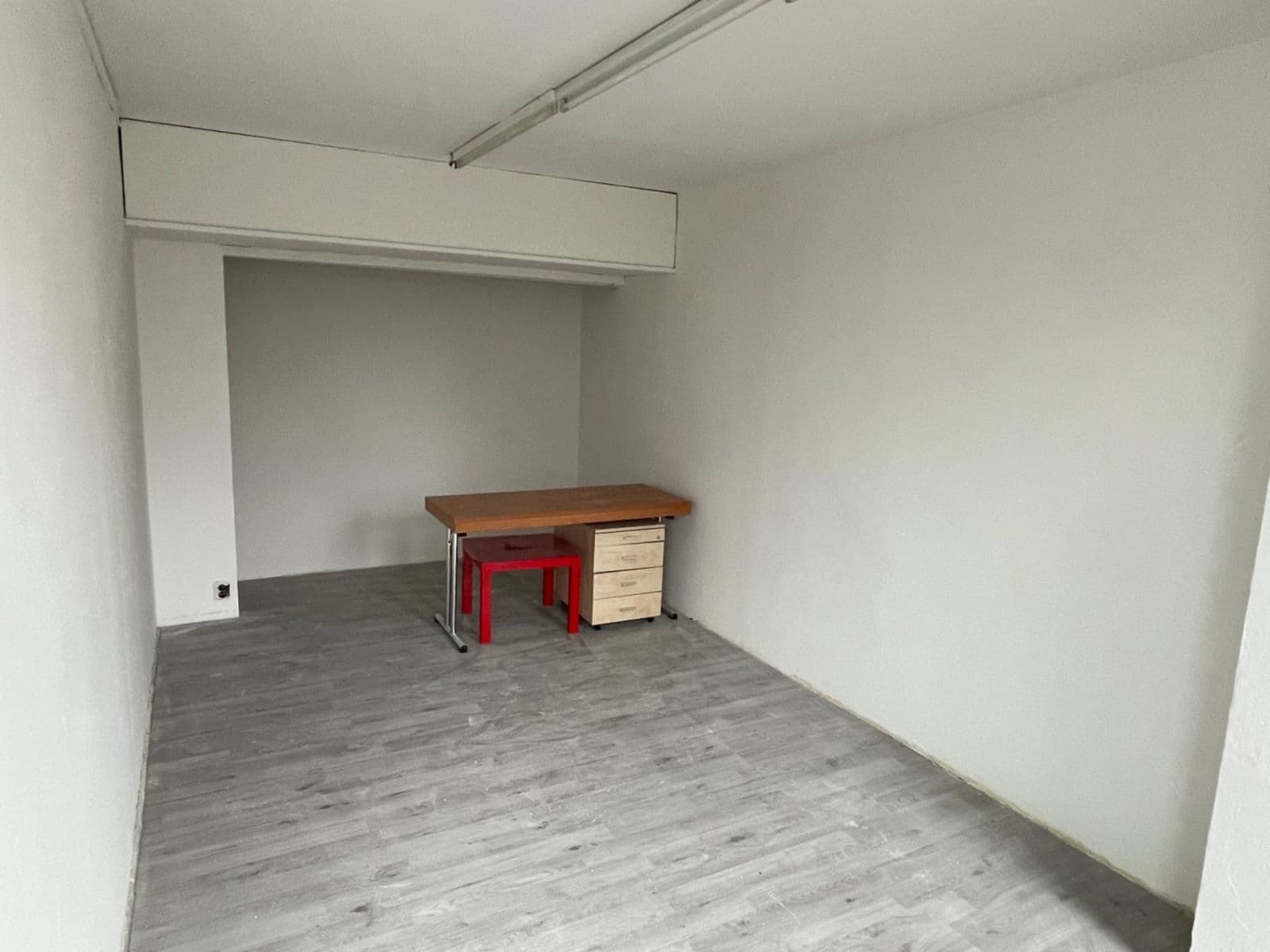 Pronájem nebytového prostoru 33 m², Konstantinova, Praha, Praha Pronájem nebytového prostoru 33 m², Konstantinova, Praha, Praha