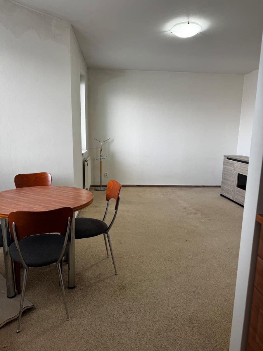 Pronájem bytu 1+kk 37 m², Högrova, Brno, Jihomoravský kraj Pronájem bytu 1+kk 37 m², Högrova, Brno, Jihomoravský kraj