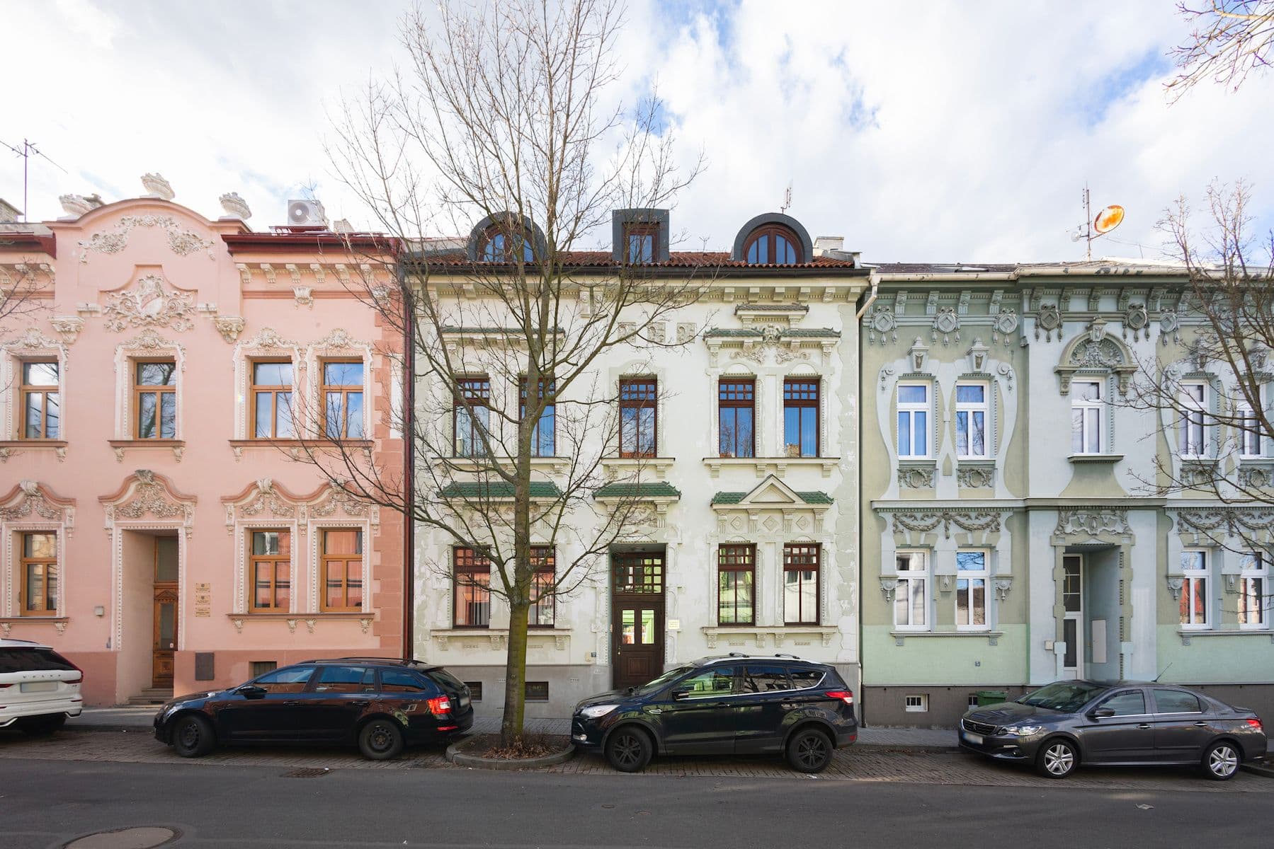 Prodej domu 378 m², pozemek 385 m², Poděbradova, Chomutov, Ústecký kraj Prodej domu 378 m², pozemek 385 m², Poděbradova, Chomutov, Ústecký kraj