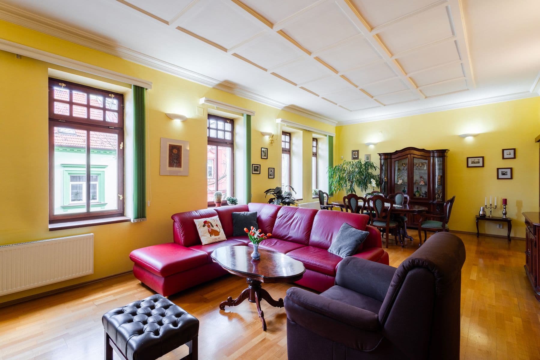 Prodej domu 378 m², pozemek 385 m², Poděbradova, Chomutov, Ústecký kraj Prodej domu 378 m², pozemek 385 m², Poděbradova, Chomutov, Ústecký kraj