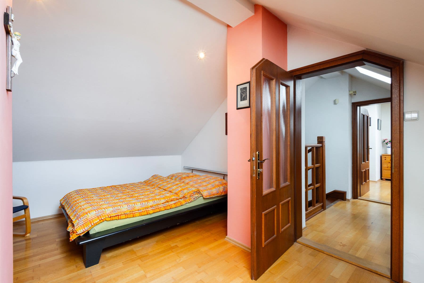 Prodej domu 378 m², pozemek 385 m², Poděbradova, Chomutov, Ústecký kraj Prodej domu 378 m², pozemek 385 m², Poděbradova, Chomutov, Ústecký kraj