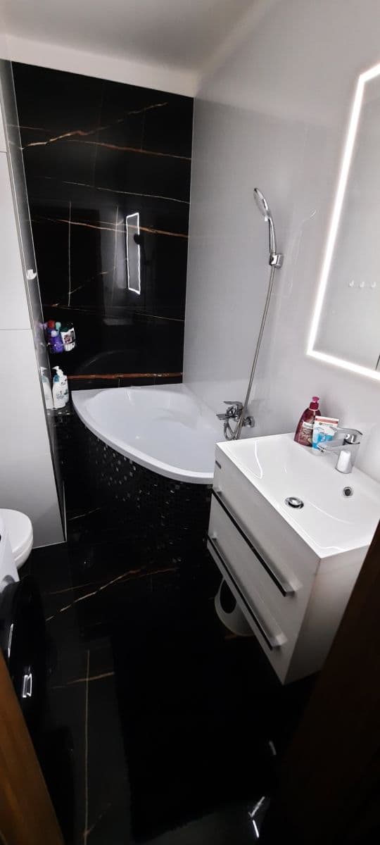 Prodej bytu 2+1 44 m², Borského, Praha, Praha Prodej bytu 2+1 44 m², Borského, Praha, Praha