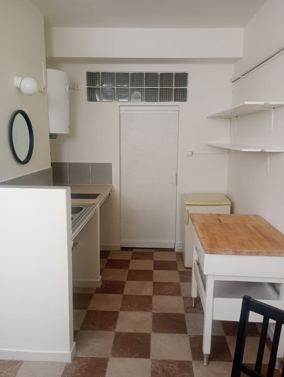 Pronájem nebytového prostoru 25 m², Krátká, Praha, Praha Pronájem nebytového prostoru 25 m², Krátká, Praha, Praha