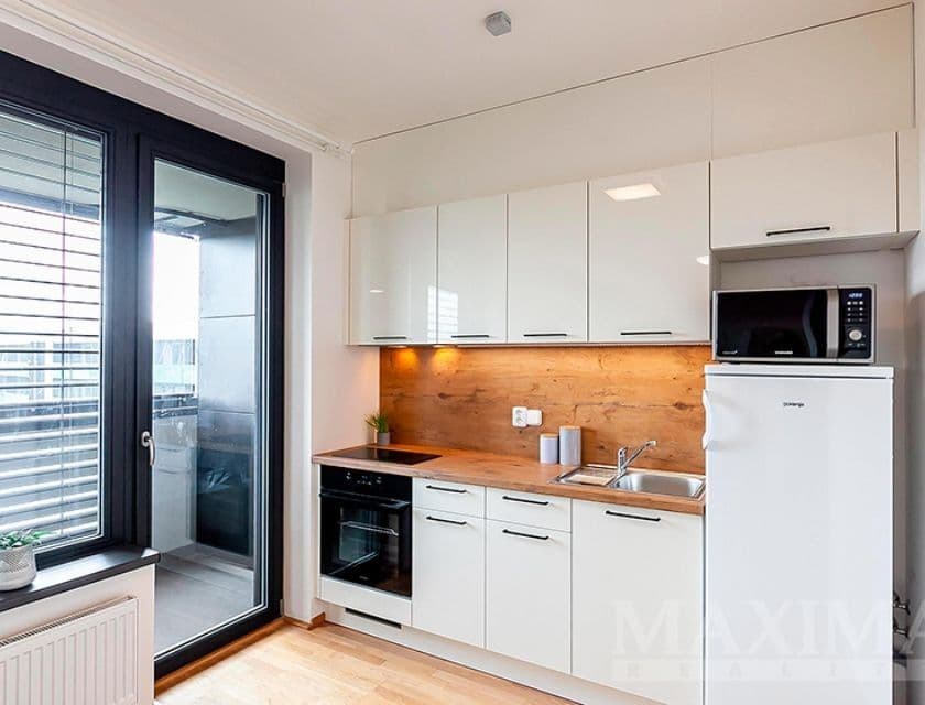 Prodej bytu 1+kk 40 m², Argentinská, Praha, Praha Prodej bytu 1+kk 40 m², Argentinská, Praha, Praha