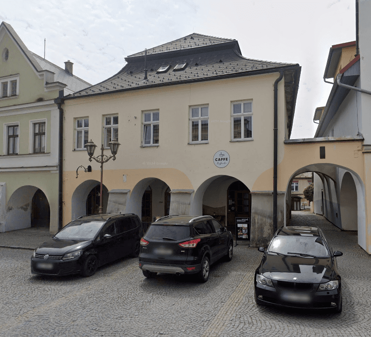 Prodej bytu 4+kk 107 m², náměstí Míru, Svitavy, Pardubický kraj Prodej bytu 4+kk 107 m², náměstí Míru, Svitavy, Pardubický kraj