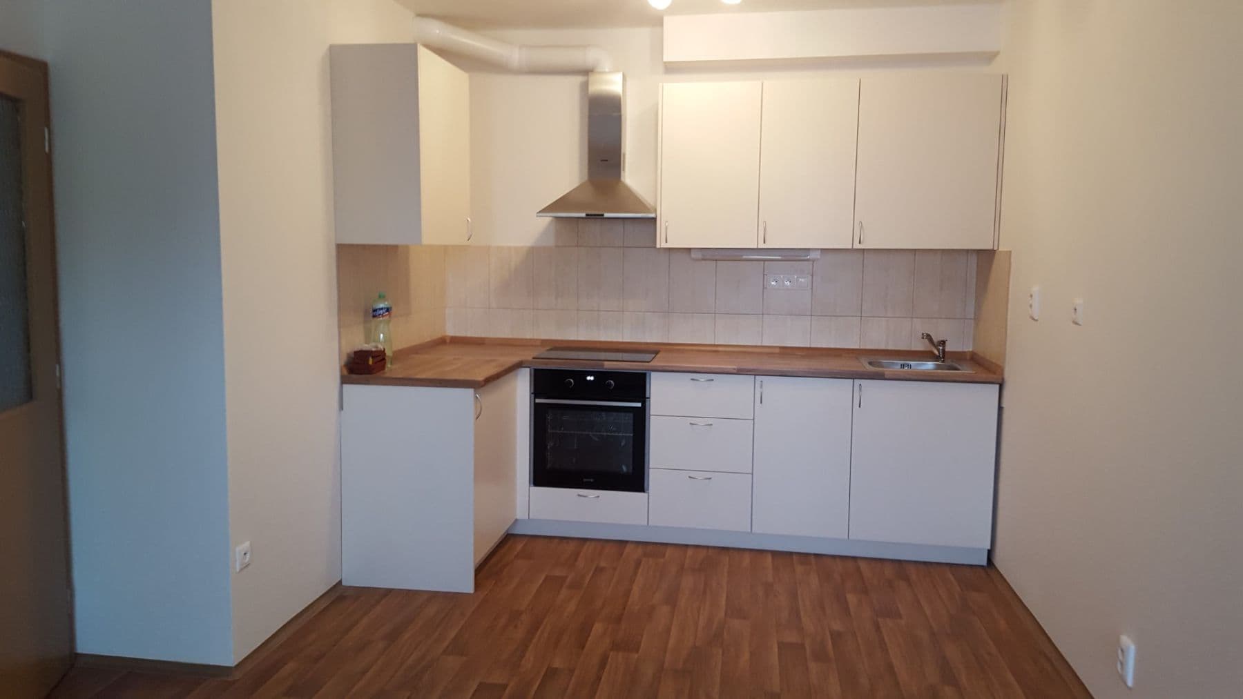 Pronájem bytu 2+kk 43 m², V Honech, Klecany, Středočeský kraj Pronájem bytu 2+kk 43 m², V Honech, Klecany, Středočeský kraj
