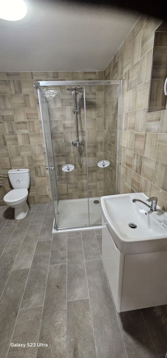 Pronájem bytu 1+kk 31 m², M. Rovenské, Karlovy Vary, Karlovarský kraj Pronájem bytu 1+kk 31 m², M. Rovenské, Karlovy Vary, Karlovarský kraj