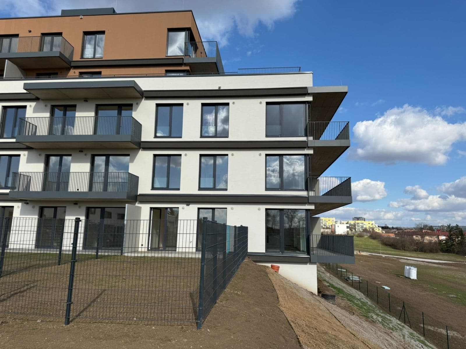 Pronájem bytu 3+kk 74 m², Haenkeho, Praha, Praha Pronájem bytu 3+kk 74 m², Haenkeho, Praha, Praha