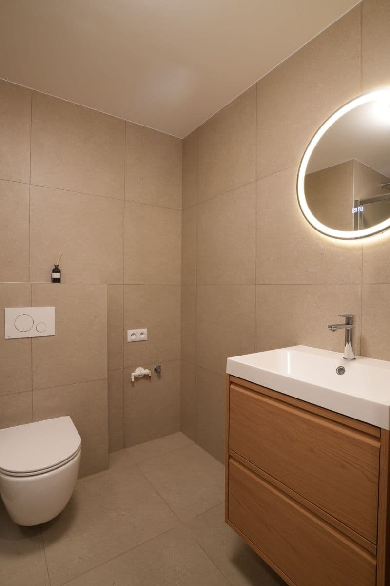 Prodej bytu 2+kk 48 m², Kloboukova, Praha, Praha Prodej bytu 2+kk 48 m², Kloboukova, Praha, Praha