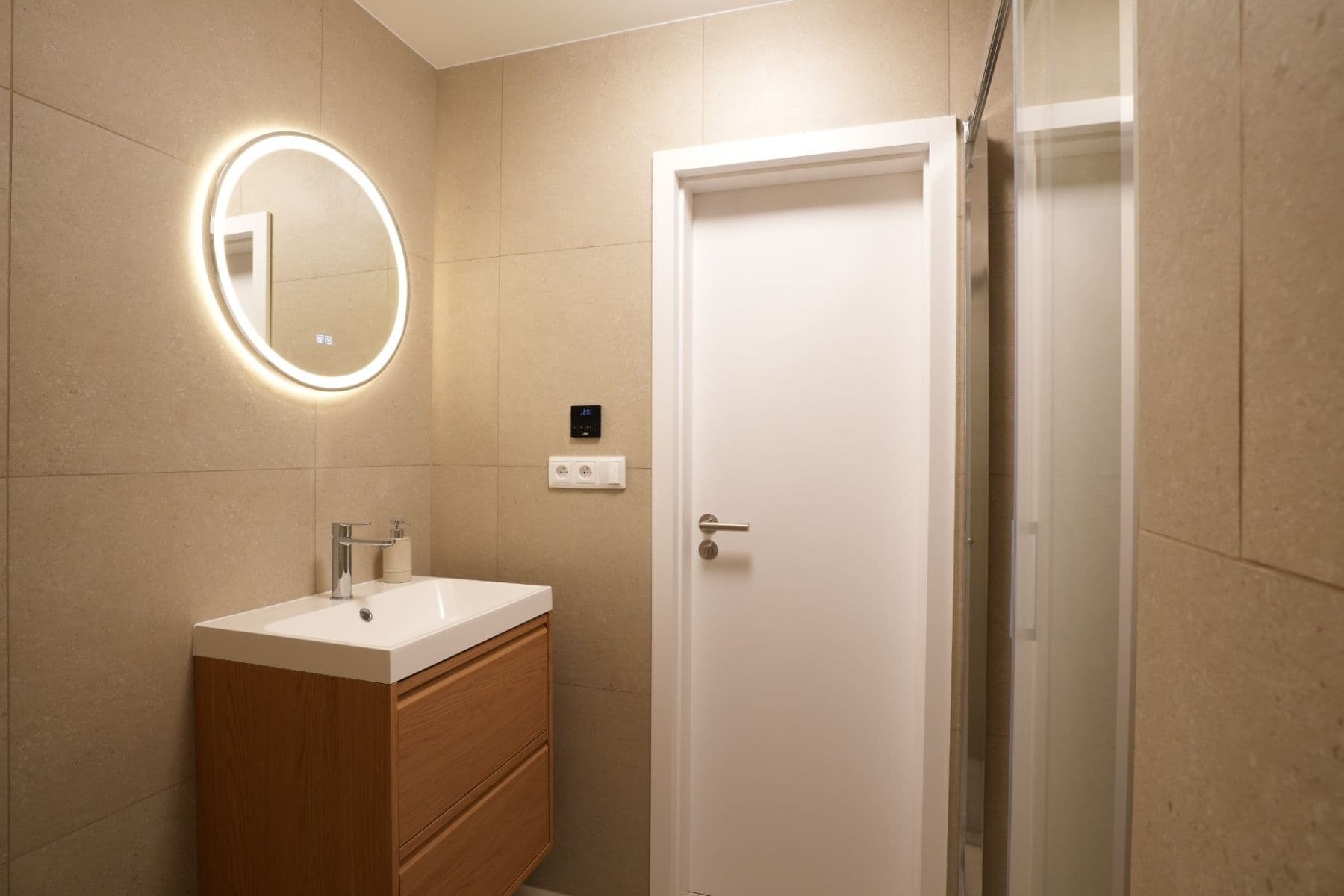 Prodej bytu 2+kk 48 m², Kloboukova, Praha, Praha Prodej bytu 2+kk 48 m², Kloboukova, Praha, Praha