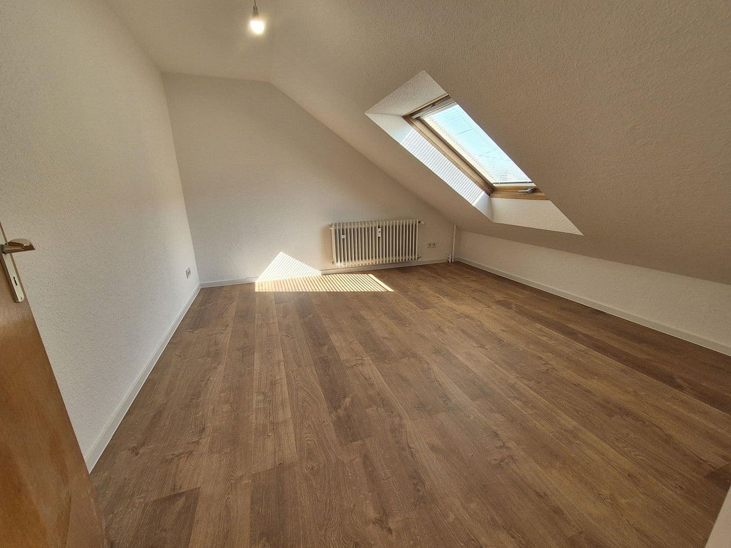 Pronájem bytu 2+1 47 m², Zehntenhofstr. 37, Wiesbaden, Hessen Pronájem bytu 2+1 47 m², Zehntenhofstr. 37, Wiesbaden, Hessen
