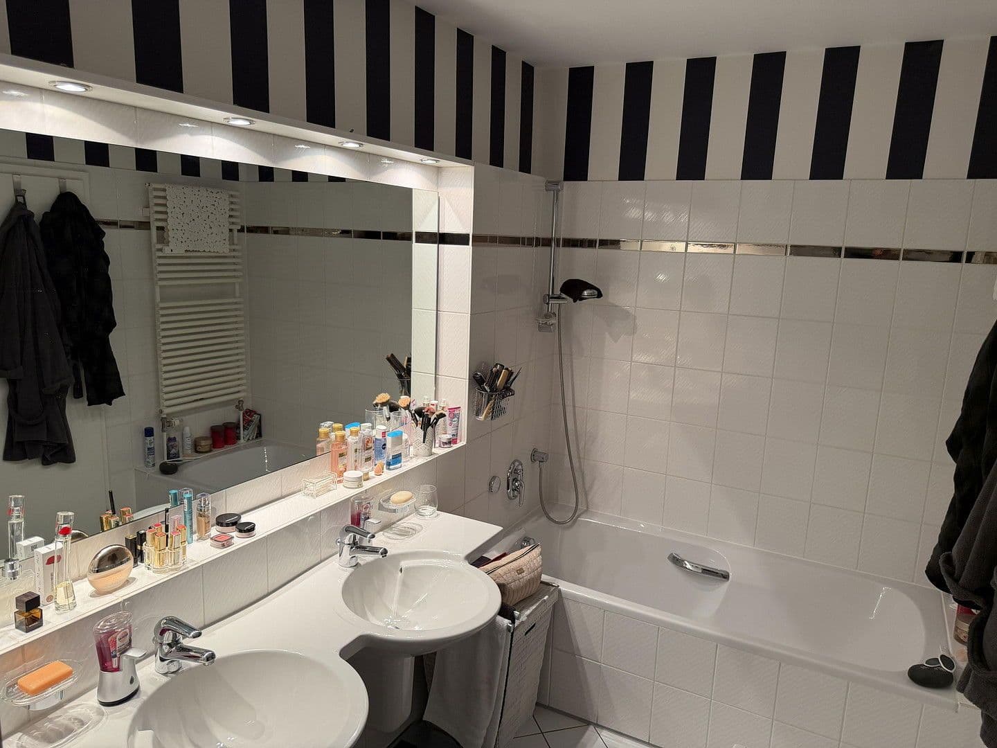 Pronájem bytu 3+1 88 m², Langen, Hessen Pronájem bytu 3+1 88 m², Langen, Hessen