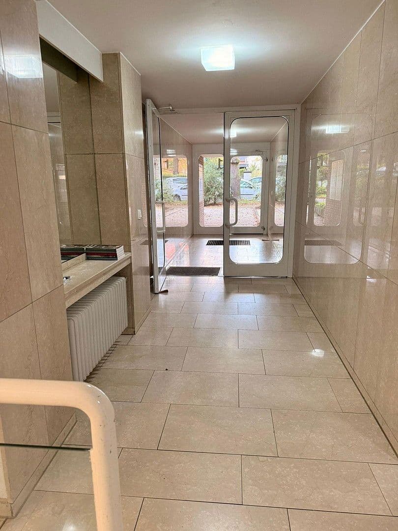 Pronájem bytu 3+1 78 m², Köln, Severní Porýní-Vestfálsko Pronájem bytu 3+1 78 m², Köln, Severní Porýní-Vestfálsko