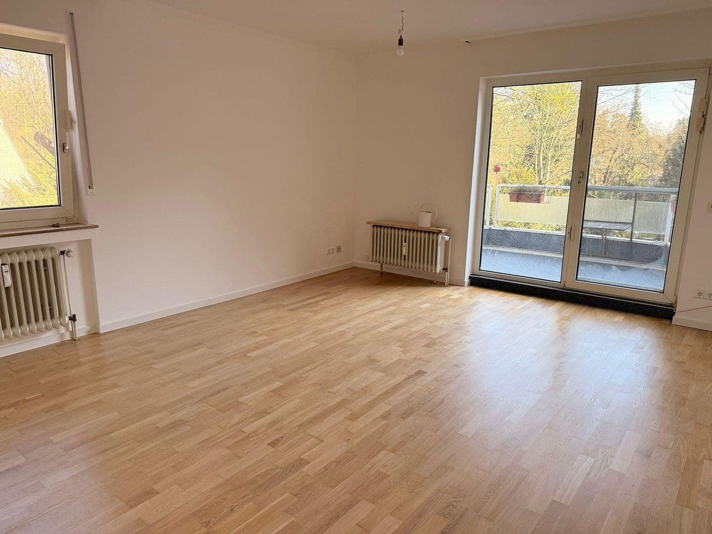 Pronájem bytu 3+1 78 m², Köln, Severní Porýní-Vestfálsko Pronájem bytu 3+1 78 m², Köln, Severní Porýní-Vestfálsko